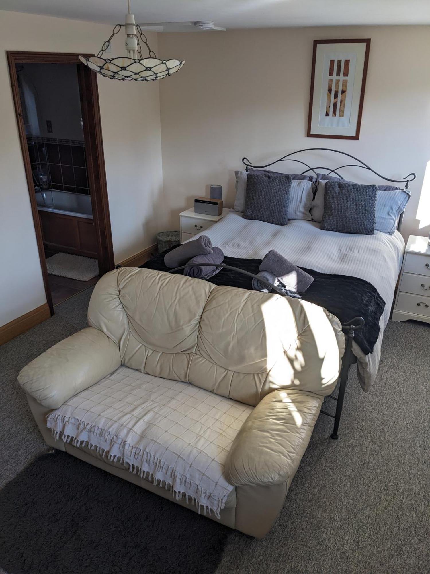 South Barn Hotell Stanningfield Exteriör bild